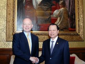 វៀតណាមជំរុញខ្លាំងទំនាក់ទំនងជាមួយស៊ុយអែតនិងអង់គ្លេស